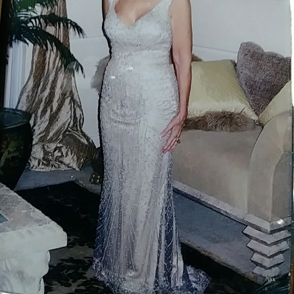 Silver beaded gown with silk lining - Picture 1 of 1